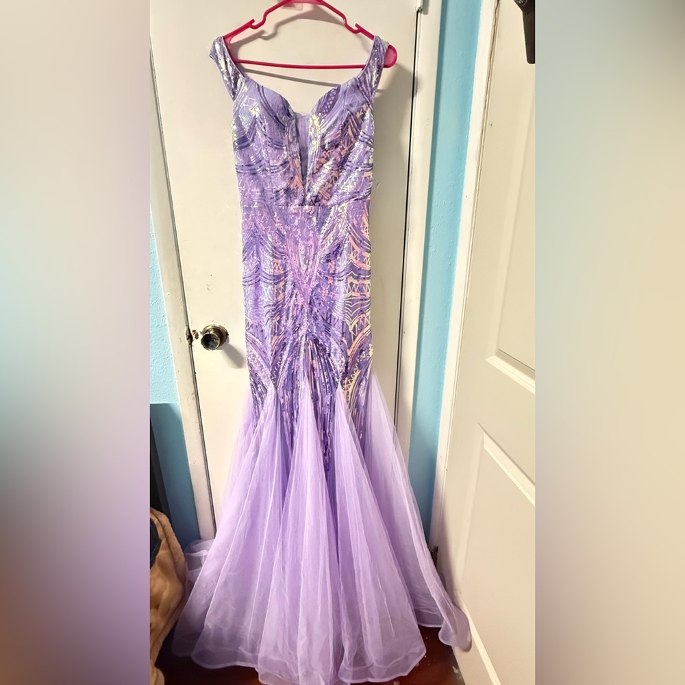 Elegant Purple Off-Shoulder Evening Gown - Picture 4 of 12